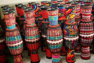 الدف من جلد الغنم ، الدف PVC ، الدف الخفيف والعديد من الطبول الأفريقية الأخرى